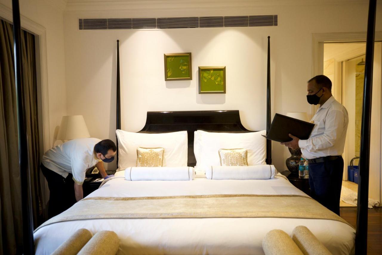 Hotel The Claridges Neu-Delhi Exterior foto A room at the Taj Mahal Palace
