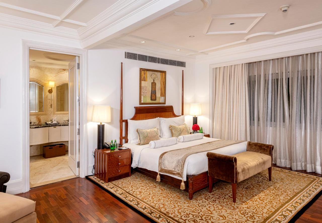 Hotel The Claridges Neu-Delhi Exterior foto A bedroom at the Taj Mahal Palace