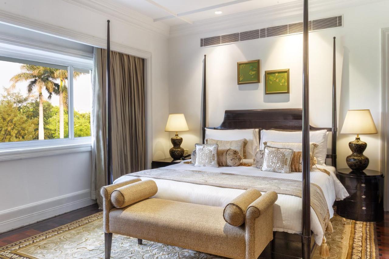 Hotel The Claridges Neu-Delhi Exterior foto A bedroom at the Taj Mahal Palace