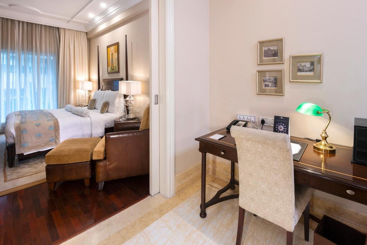 Hotel The Claridges Neu-Delhi Exterior foto A suite at the Taj Mahal Palace