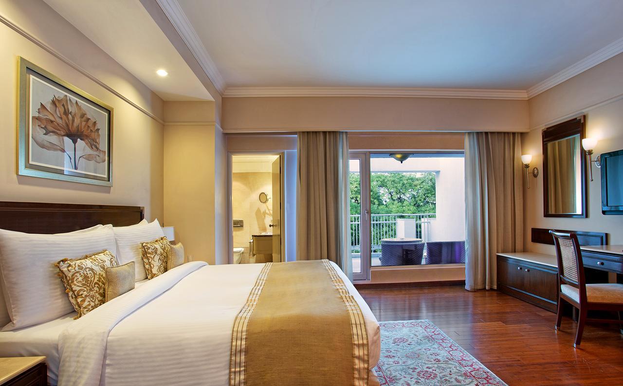 Hotel The Claridges Neu-Delhi Exterior foto A room at the Taj Bengal